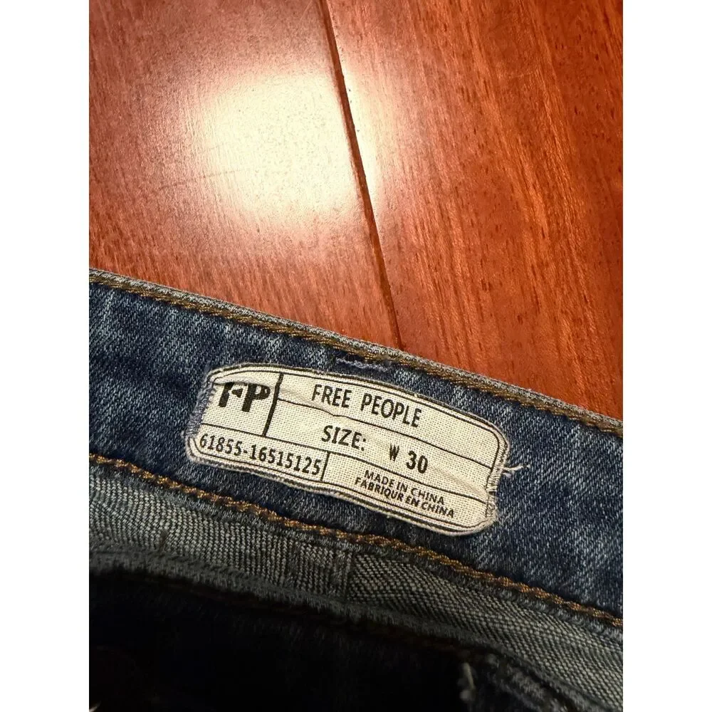 Free People Straight Leg Jeans Women's 30 Medium Wash Raw Hem Boho Casual 90s